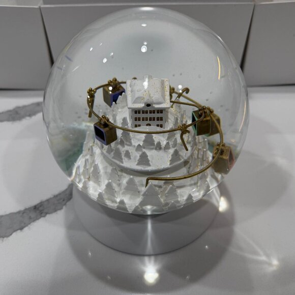 Audemars Piguet Snow Globe Display - Picture 3 of 5